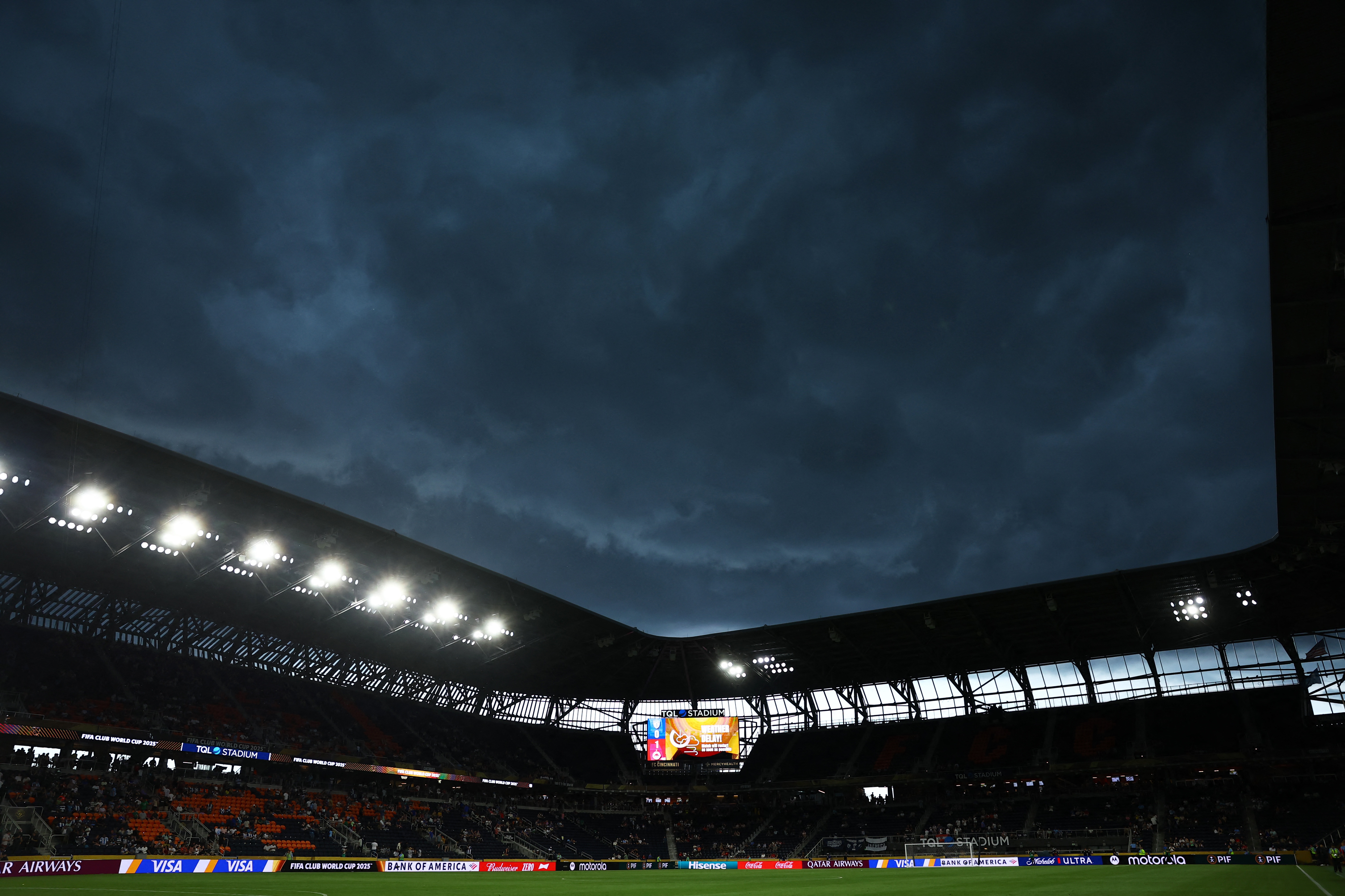 世體：FIFA無(wú)法取消雷暴協(xié)議，因為美國當地法律高于FIFA規定