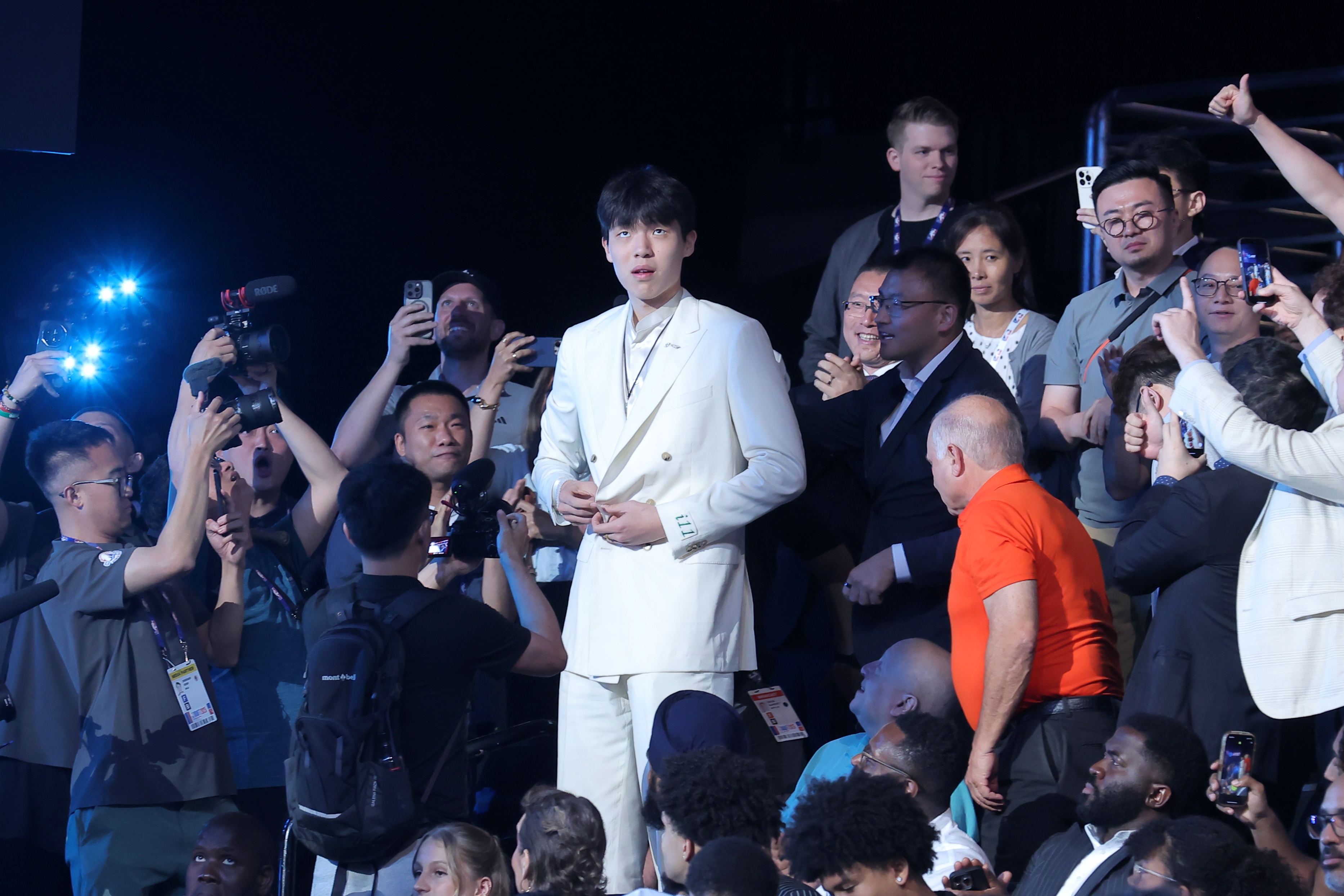 媒體人：瀚森為男籃能帶來(lái)的即戰力相對有限 在NBA打磨機會(huì )很難得