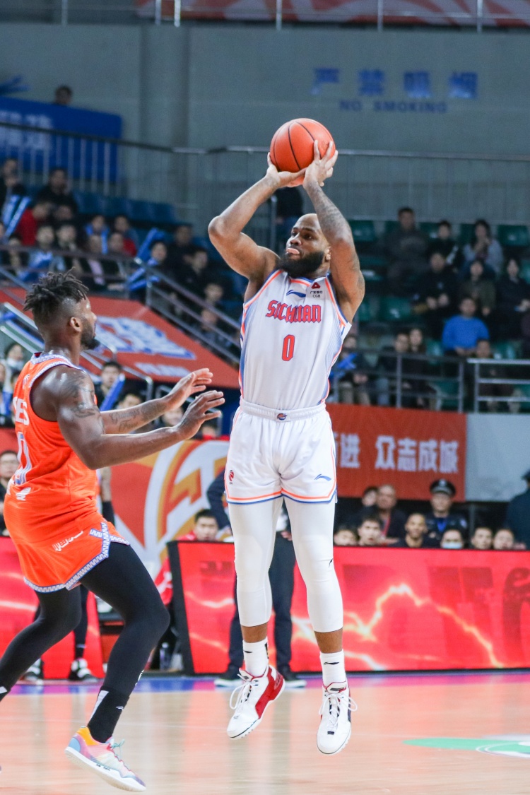 媒體人：四川男籃的注冊禁令被FIBA正式解除 已經(jīng)可以注冊新球員