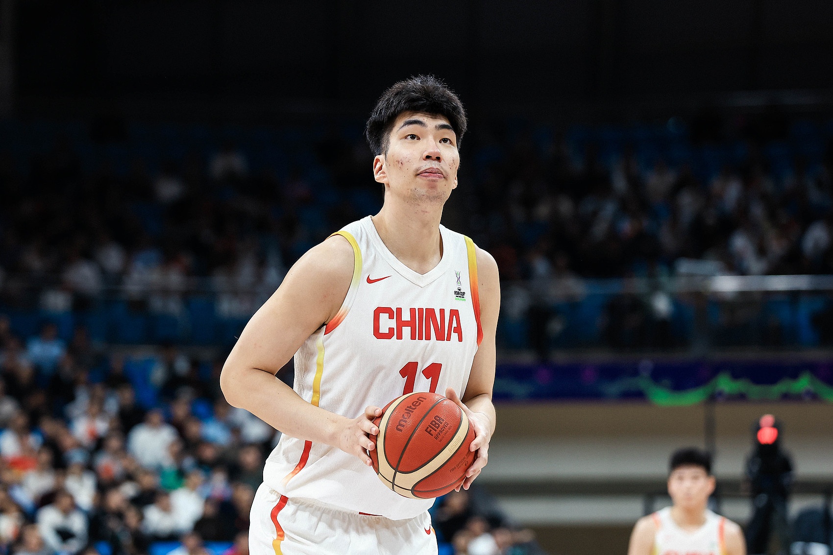 媒體人：中國男籃首發(fā)籃板&護筐挺多問(wèn)題 余嘉豪+王俊杰效果很好