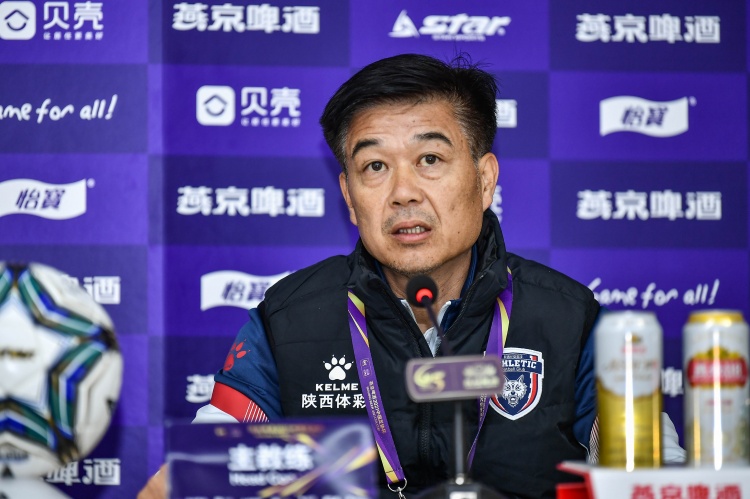 媒體人：廣州豹沒(méi)有立刻選新帥意思，馮峰代理執教時(shí)間或半賽季