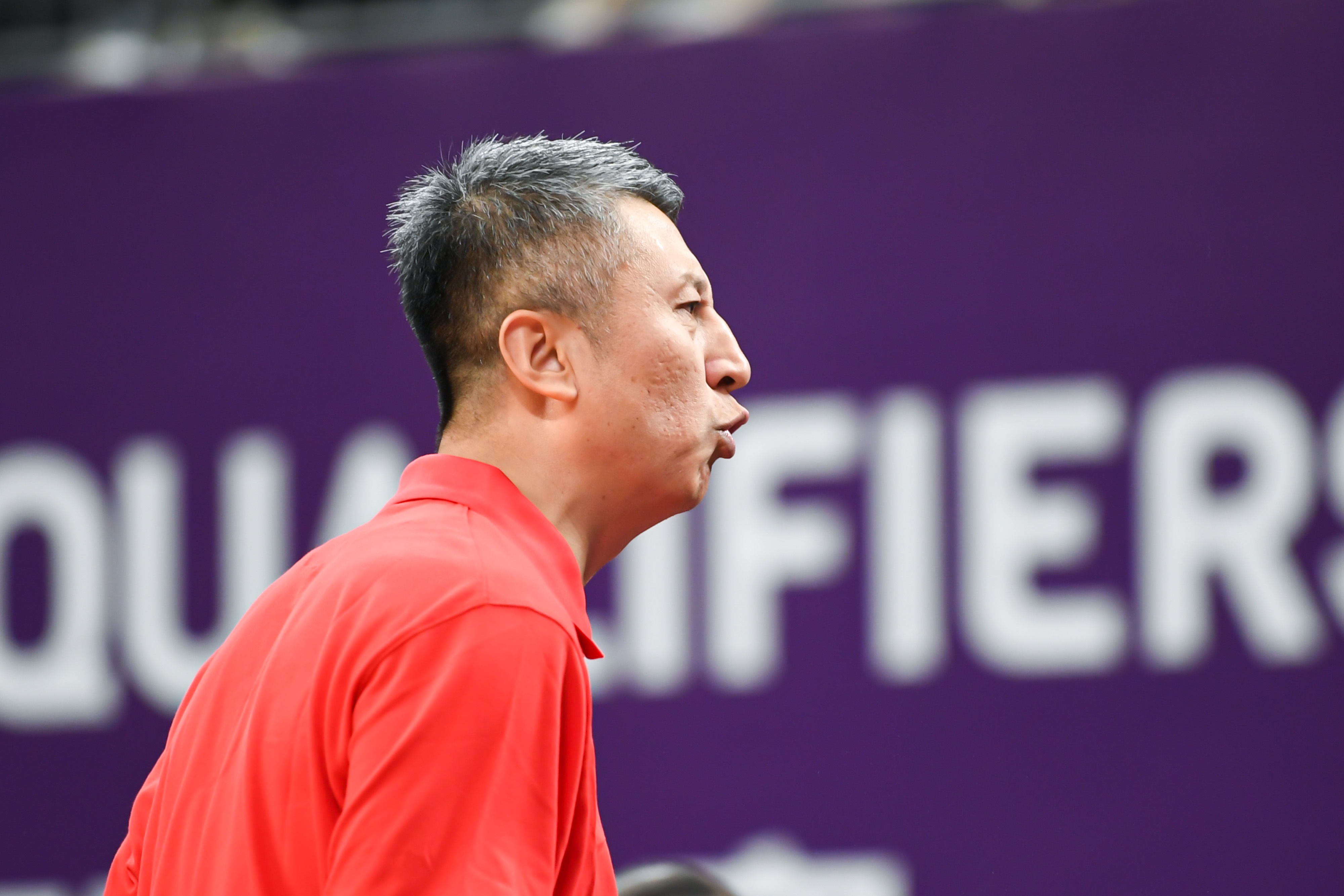 焦?。捍蝽n國隊要抑制他們的快攻 這就必須提升我們自己的命中率