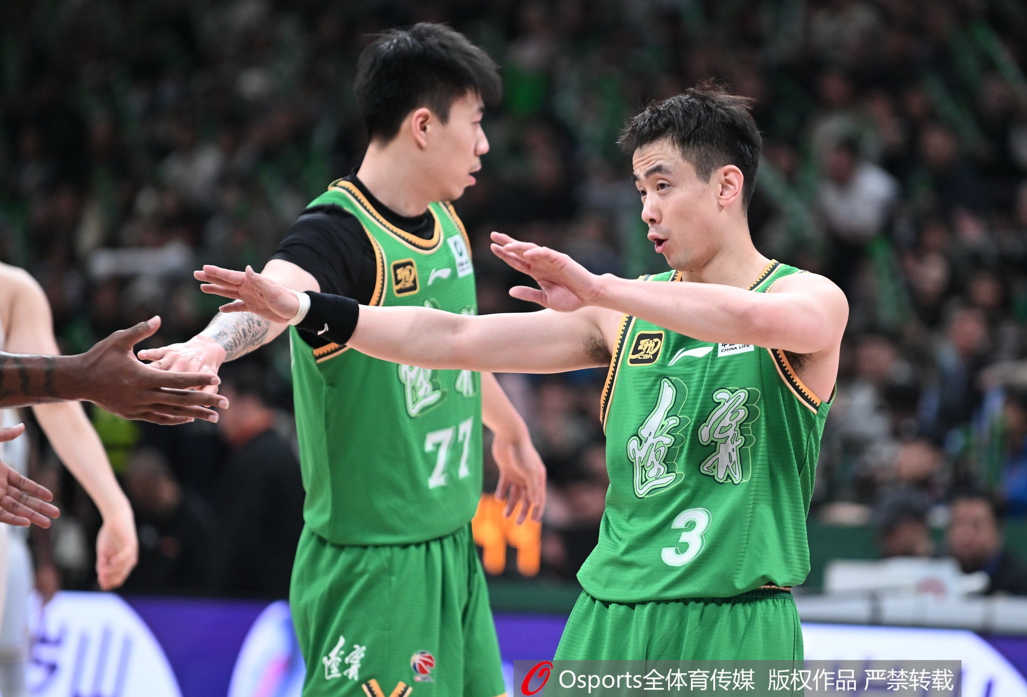 遼籃若頂薪續約趙繼偉 還剩1個(gè)頂薪名額 張鎮麟的B類(lèi)合同還有1年