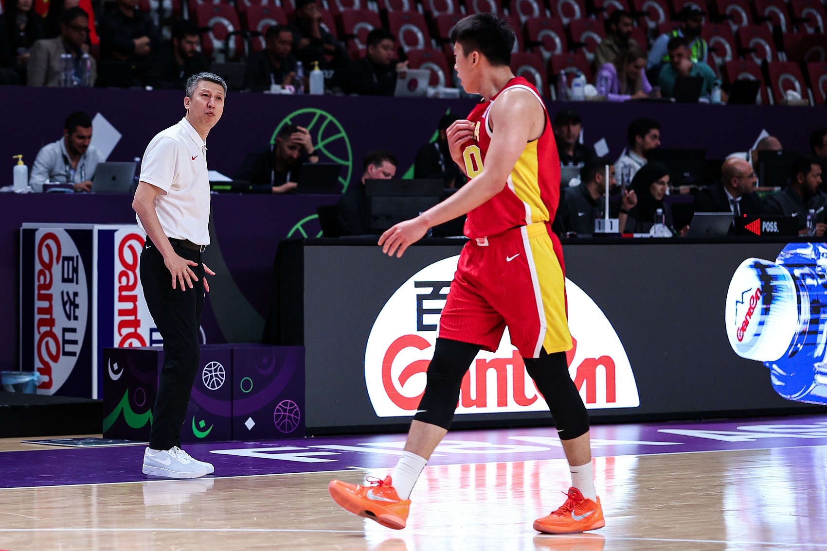 蘇群：王俊杰拼很兇時(shí)下半場(chǎng)都會(huì )體力枯竭 故決賽末節拼最后7分鐘