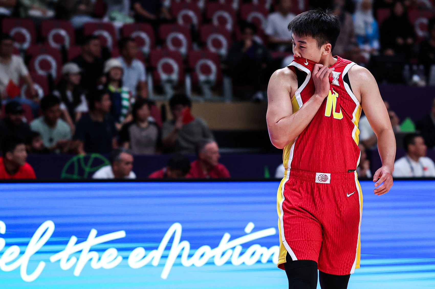 王俊杰：在海外打球兩次從最厲害變倒數 自身水平像塵土一樣渺小