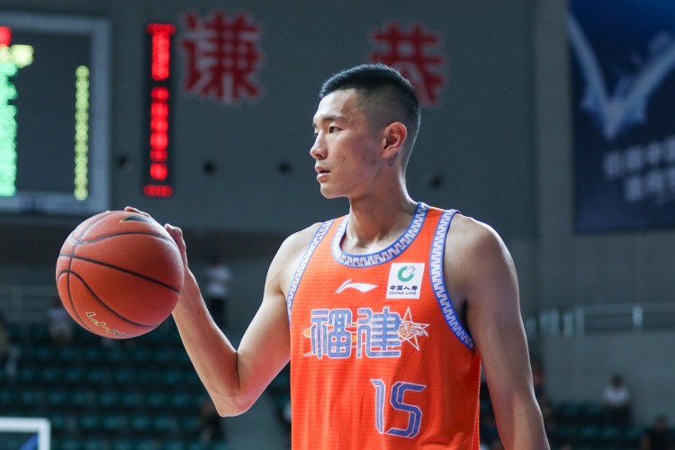 媒體人：陳林堅明天抵濟南體檢&試訓 一切正常將去青島加入山東隊