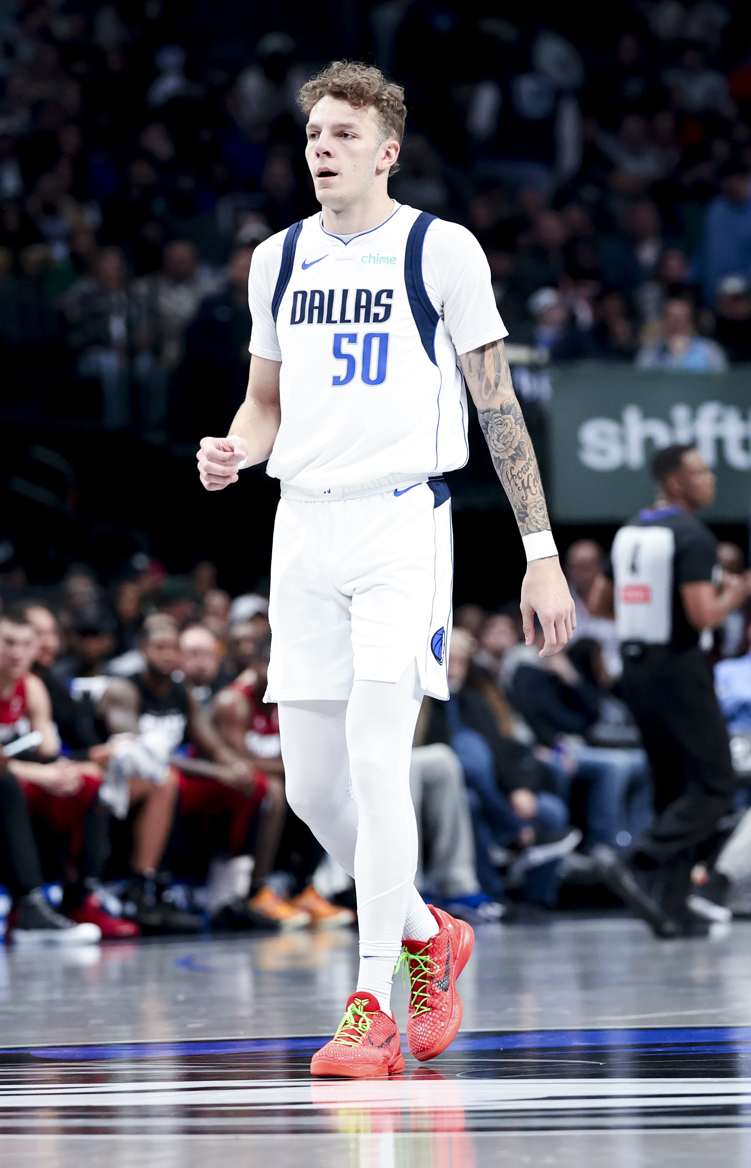 28歲去年才打上NBA！美記：湖人與中鋒凱勒-凱利簽下訓練營(yíng)合同