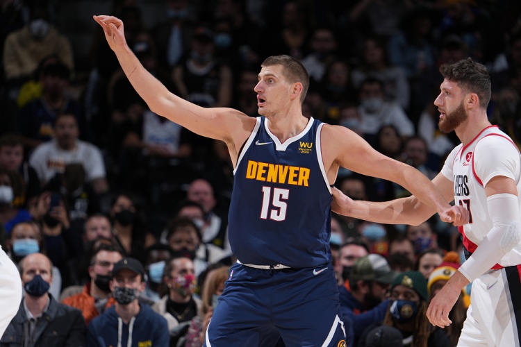 先知！蒂格：阿特金森曾說(shuō)打替補的約基奇比努爾基奇強10倍