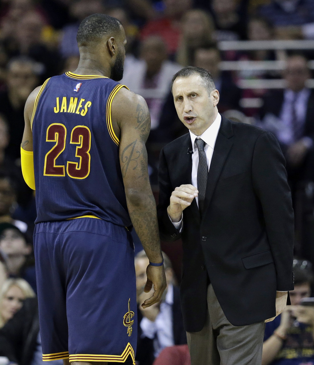 盧：布拉特的戰術(shù)很好但不適合詹姆斯 詹歐不會(huì )按他的要求跑動(dòng)