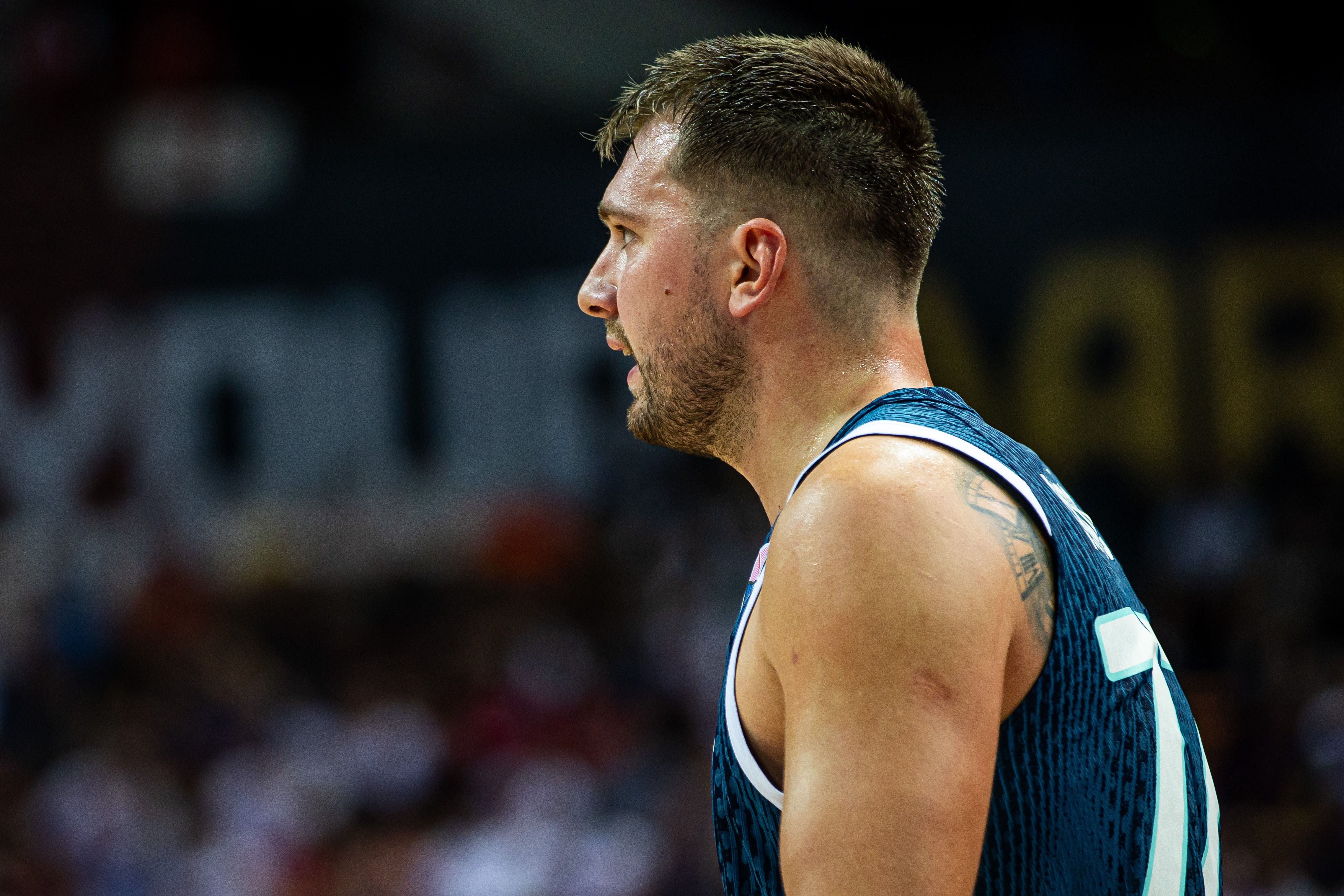 東契奇談外界批評：我們本可以去海灘度假 現在在賽場(chǎng)上拼盡全力