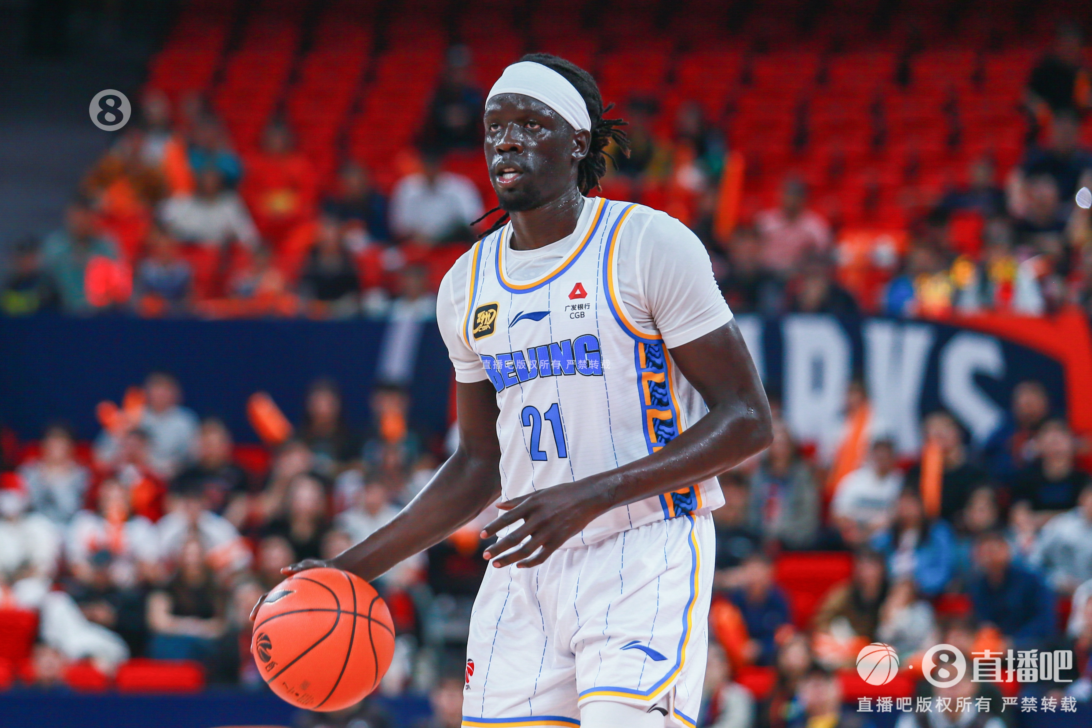 媒體人：現在過(guò)了優(yōu)先續約權外援續約期 待遇需不低于上賽季