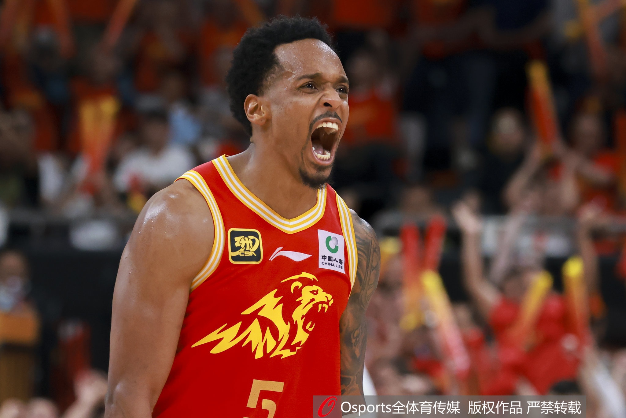 廣廈總經(jīng)理：再困難也要先解決俱樂(lè )部問(wèn)題 布朗薪資聯(lián)盟中等水平