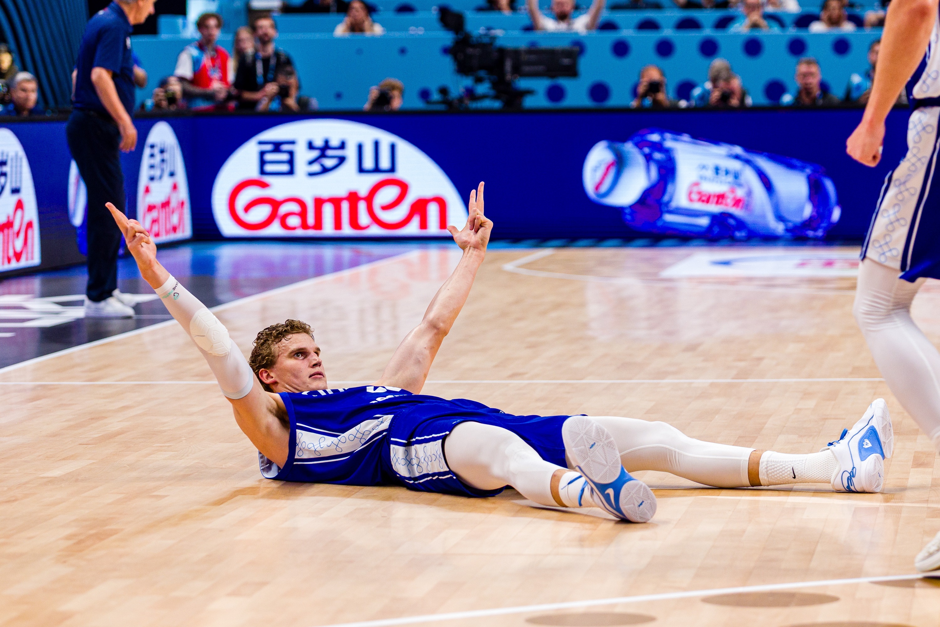 歐錦賽四強三個(gè)小組第一&芬蘭B組第三 D組第一法國被格魯吉亞淘汰