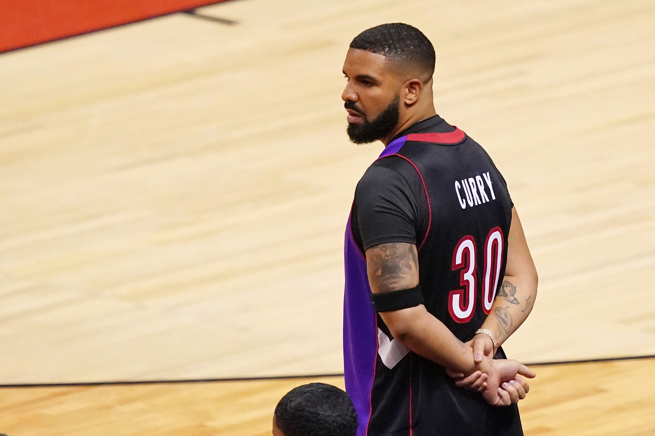 Drake歌詞泄露疑似diss德羅贊：為什么我們會(huì )相信你能帶隊奪冠？