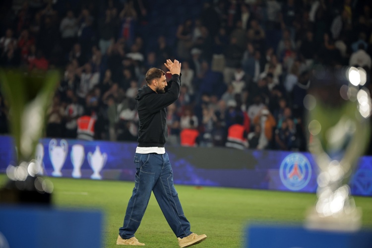 坎波斯談多納魯馬離隊：很難理解他的薪資要求，達成協(xié)議非常困難