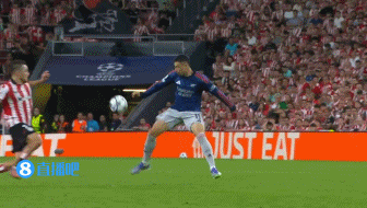 馬丁內利殺入禁區左側單刀推射破門(mén)