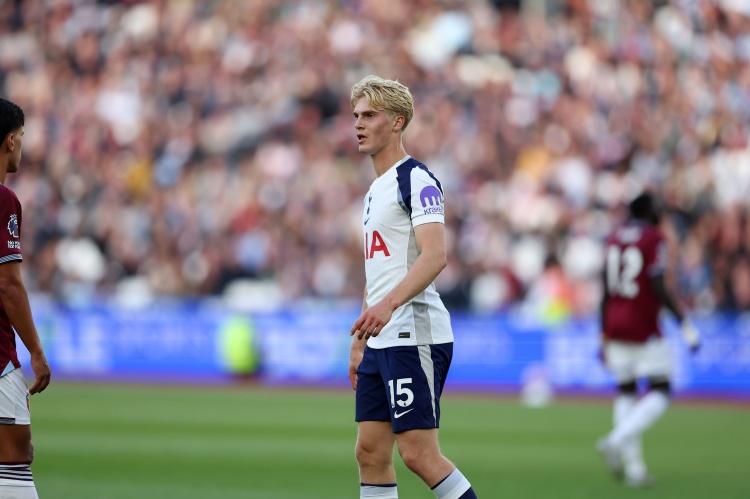 貝里瓦爾：弗蘭克帶來(lái)了新鮮的空氣 我一直在練習前插