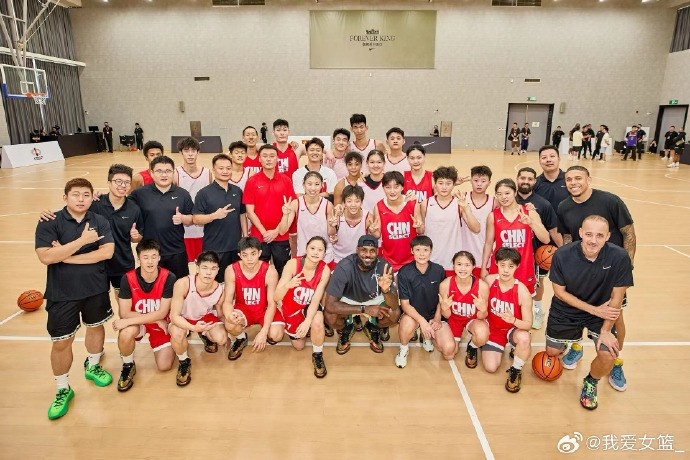 中國U16女籃今天飛往馬來(lái)西亞吉隆坡備戰亞洲杯 劉瑞、李安妮在列