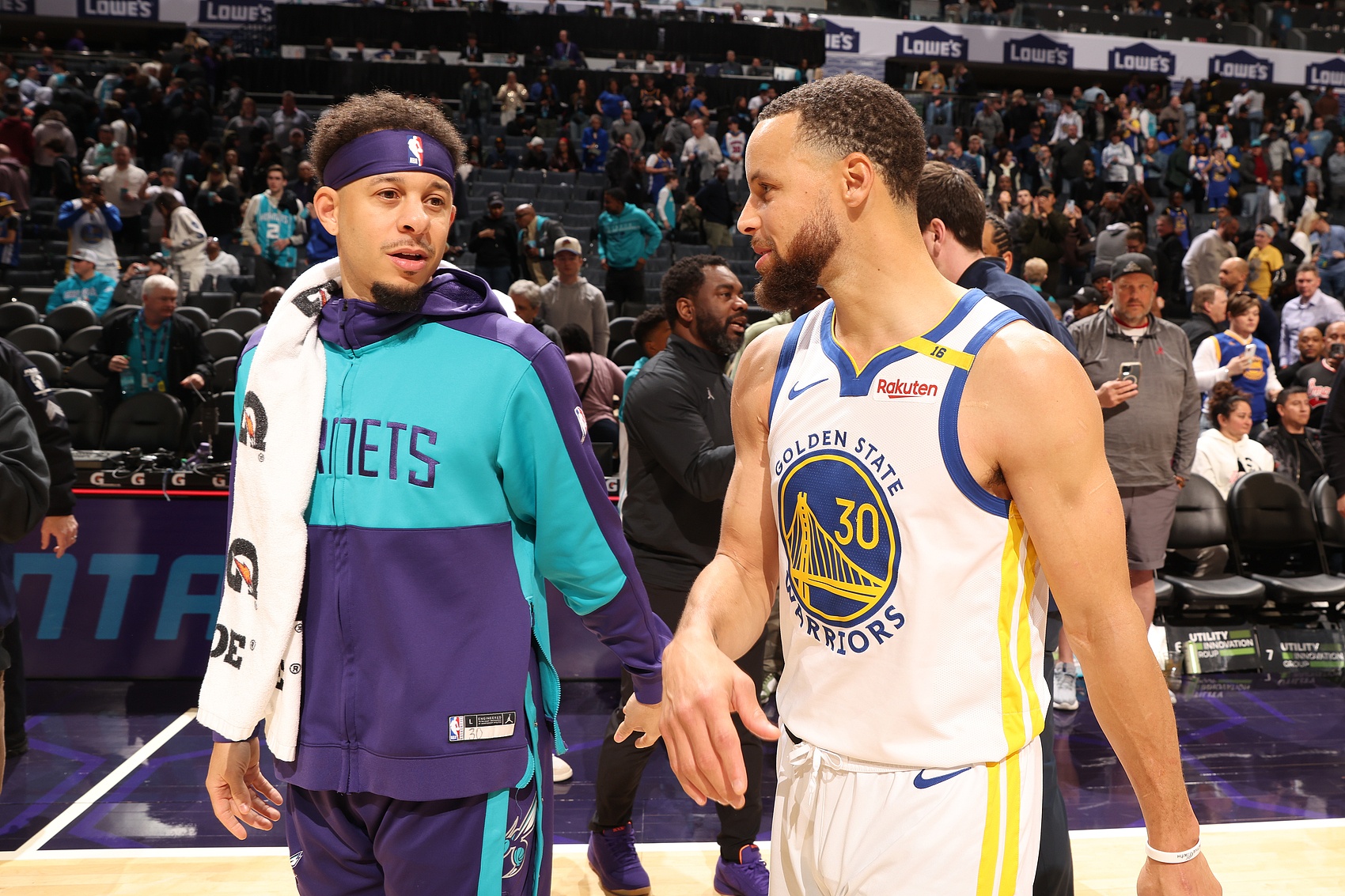 區區斯蒂芬??小庫里三分命中率是NBA歷史第7！他哥僅排第13